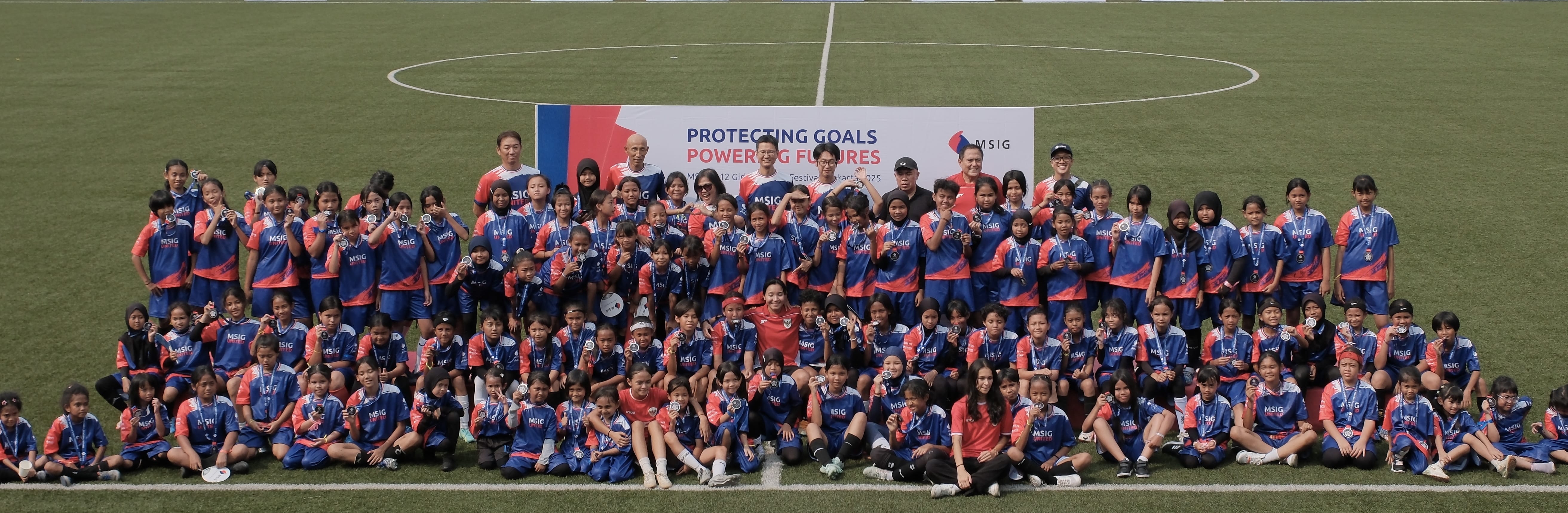 MSIG-FF-all-participants-on-stage